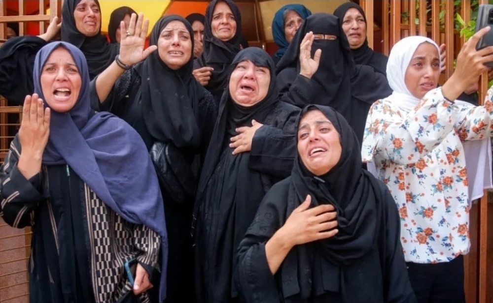 Mais de 70 pessoas em busca de comida são mortas em Gaza; Israel ordena evacuação