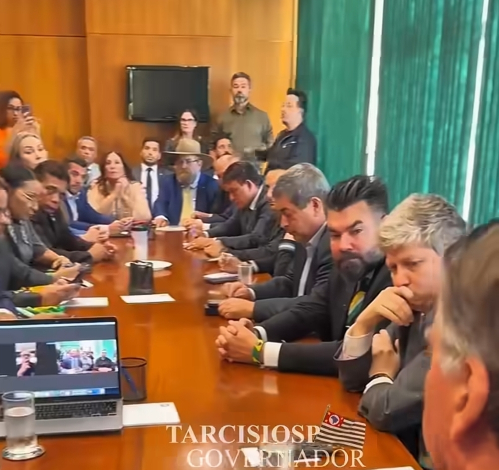 Eduardo Bolsonaro escala guerra institucional protegido em solo americano