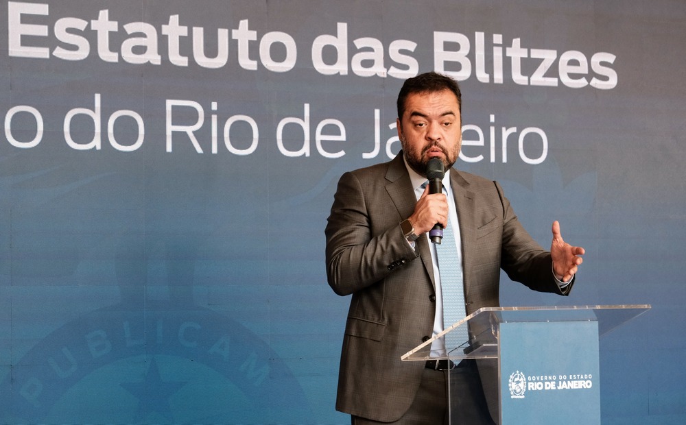 Governador Cláudio Castro sanciona estatuto que uniformiza procedimentos e orienta autoridades e agentes de trânsito em ações de fiscalização, disciplinando direitos e deveres