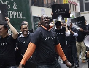 Uberização do trabalho: subsunção real da viração