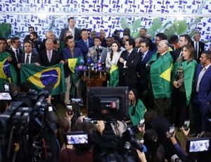 Oposição anuncia que votação do projeto da anistia será prioridade no segundo semestre