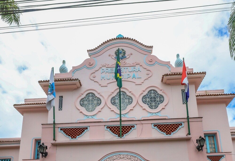 Prefeitura de Teresópolis realiza, em agosto, leilão online de sucatas de 82 carcaças de veículos