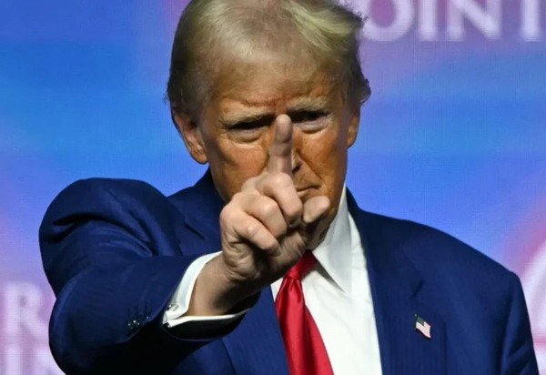 Como Trump Redefiniu o Comércio Global com Tarifas e Estratégia