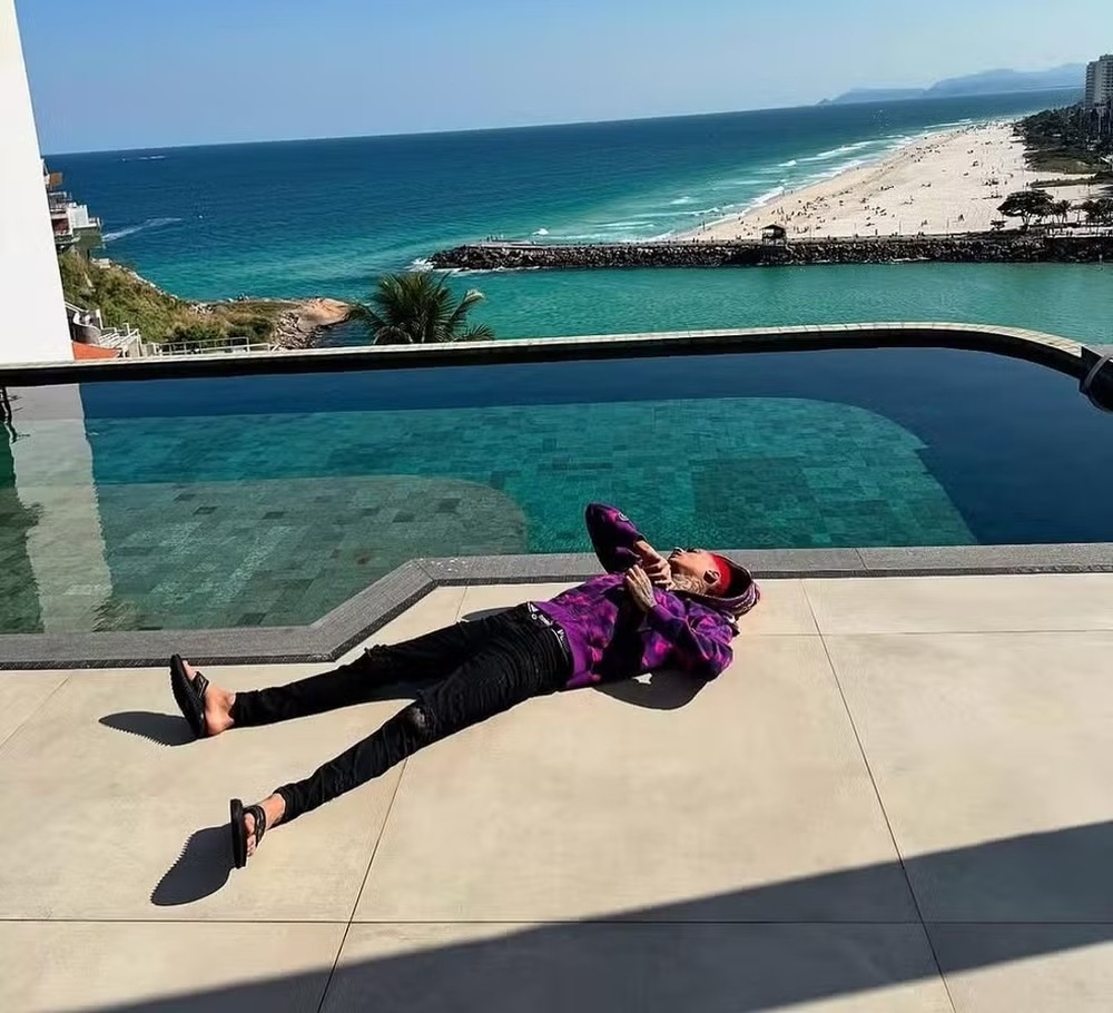 Preso, Oruam devolve mansão de luxo no Joá com aluguel de R$ 10 mil por dia, para alívio dos vizinhos; veja fotos