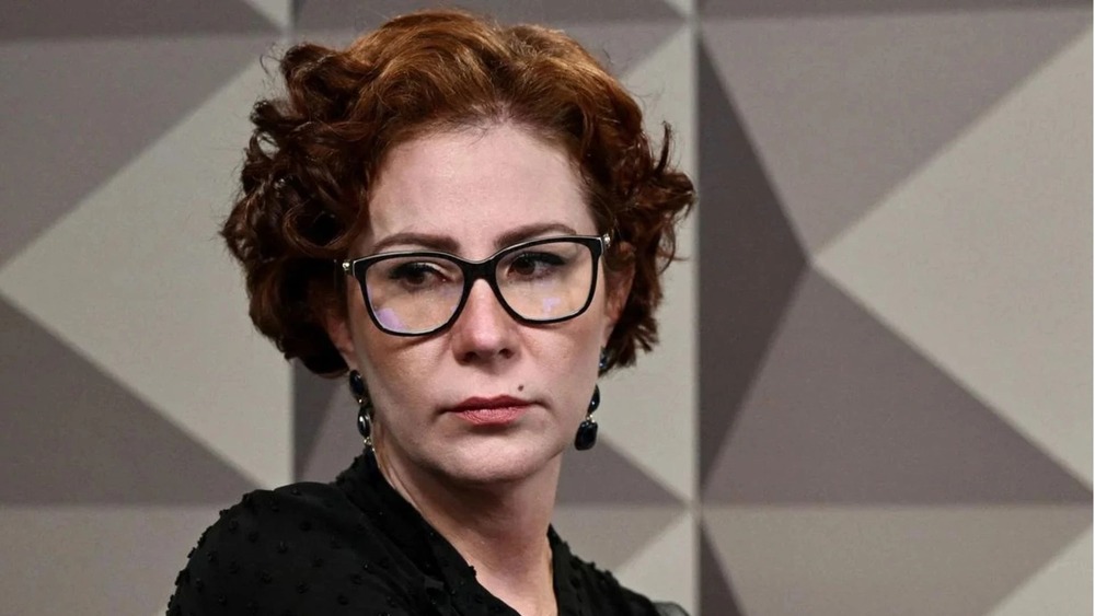 Moraes prometeu à Itália que Carla Zambelli não será torturada se for extraditada, diz site