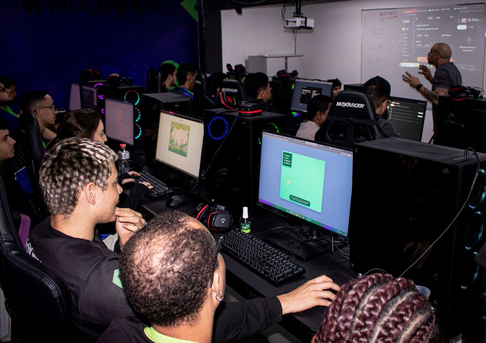 AfroGames realiza formação inédita em Inteligência Artificial para criação de games com apoio da IHS Towers