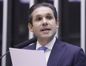 Câmara dos Deputados: Hugo Motta sugere afastamento de parlamentares após motim no Congresso