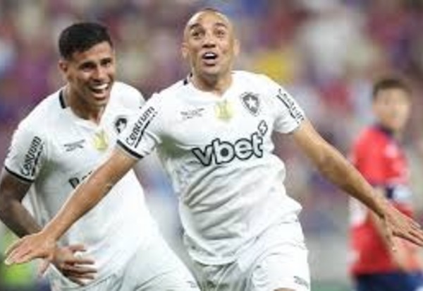 5 a 0. No reencontro com Renato Paiva, Botafogo goleia o Fortaleza com dois gols de Marçal