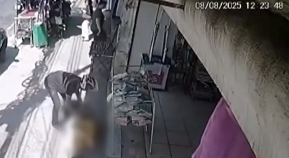 Idosa é arrastada por criminoso durante assalto na Zona Norte