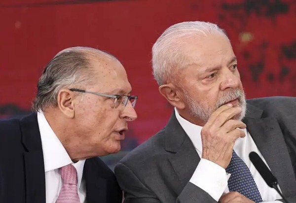 Planalto corre contra tempo para anunciar medidas contra tarifas de 50% dos EUA