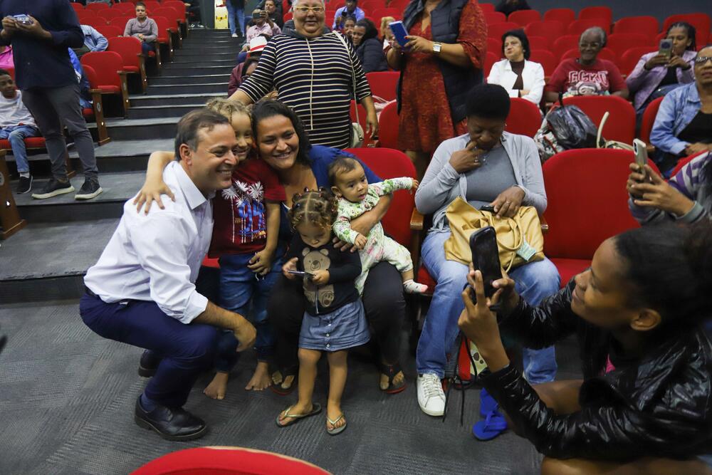 Prefeitura de Niterói conclui sorteio dos 540 apartamentos do Jardim das Paineiras