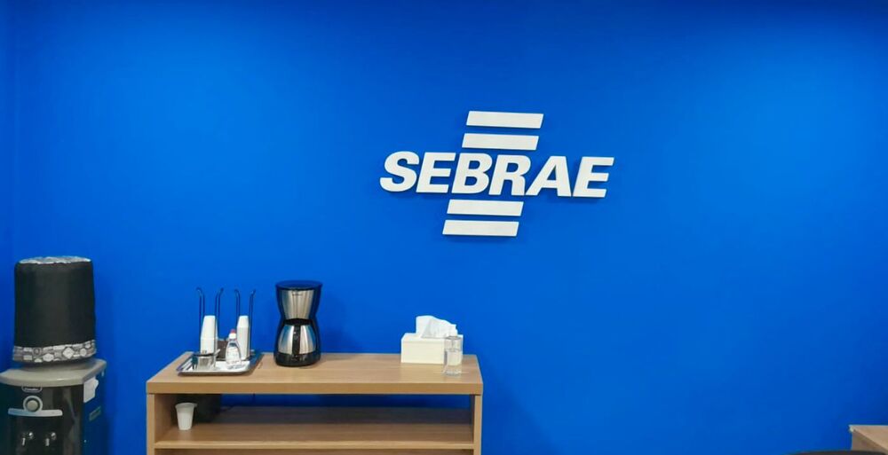 Suderj e Sebrae Rio firmam parceria para inaugurar posto de atendimento no Complexo Esportivo da Rocinha