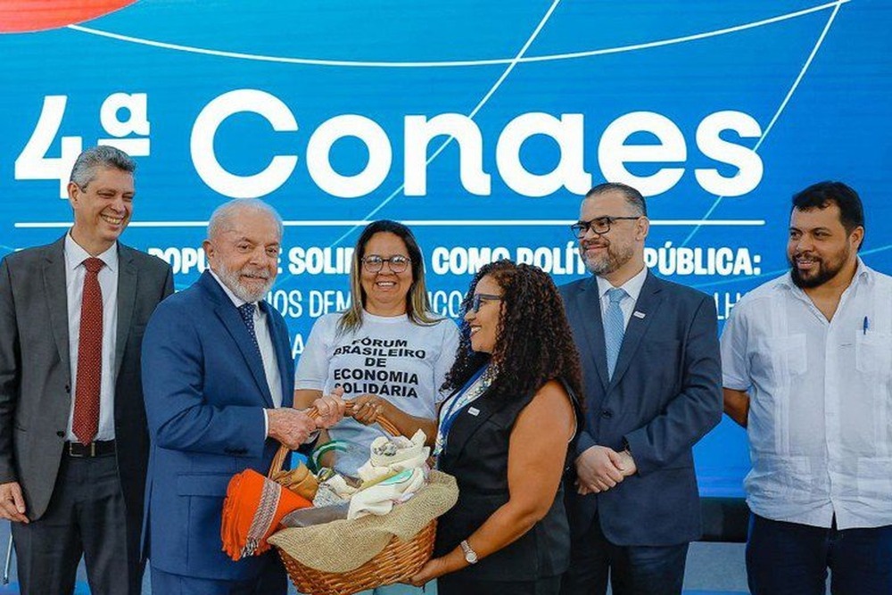 Lula destaca economia solidária como caminho para transformar o País