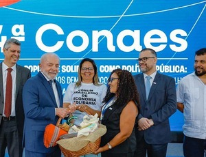Lula destaca economia solidária como caminho para transformar o País