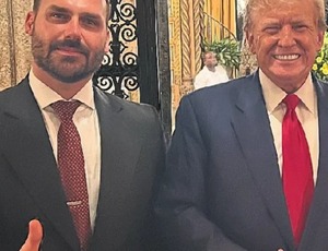 Trump ataca Brasil com um 'catadão' de Google e acusa governo Lula com chacina policial de Tarcísio, neonazistas de Santa Catarina e milícia bolsonarista