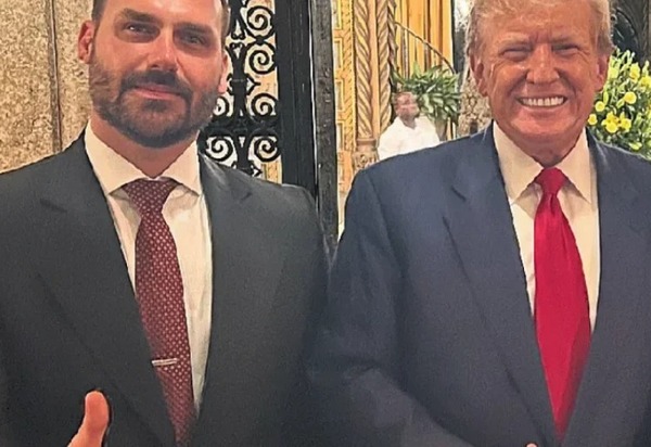 Trump ataca Brasil com um 'catadão' de Google e acusa governo Lula com chacina policial de Tarcísio, neonazistas de Santa Catarina e milícia bolsonarista