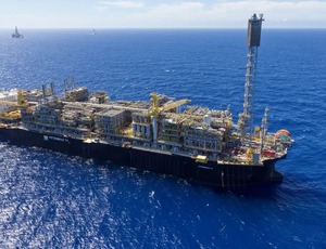 Federação critica lei que desobriga Petrobras de operar todo o pré-sal