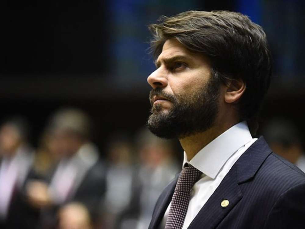 Reforma administrativa: Proposta prevê fim de férias de 60 dias e limite a teletrabalho