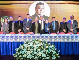 Câmara de Araruama celebra a atuação de trabalhadores e fortalece vínculos com a população em solenidade de entrega de honrarias