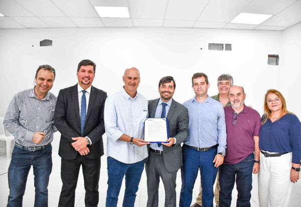 Tande Vieira lança REGIN 2.0 e facilita abertura e renovação de empresas em Resende