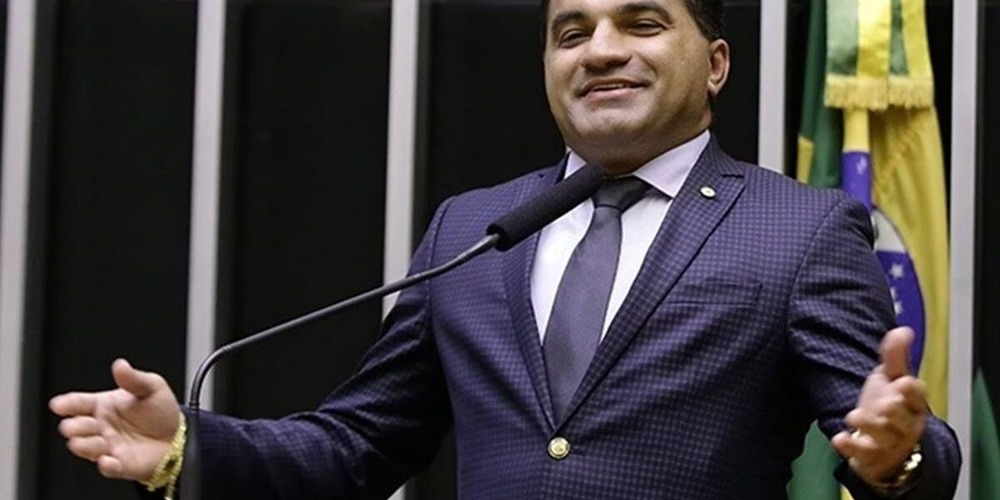 Maranhãozinho fica calado no STF sobre desvio em emendas