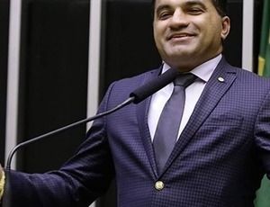 Maranhãozinho fica calado no STF sobre desvio em emendas