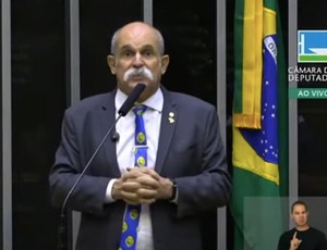 Sargento Fahur dispara contra Frei Chico e diz quer ver 'cara gorda' do irmão de Lula e internet não perdoa!