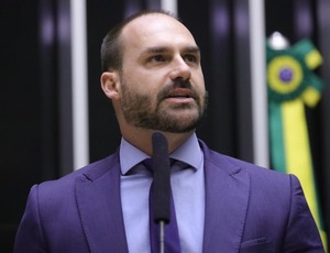 Eduardo diz que família deixará o PL se Tarcísio entrar