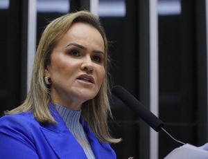 Deputada Daniela do Waguinho apresenta projeto de lei para ampliar proteção contra maus-tratos de animais