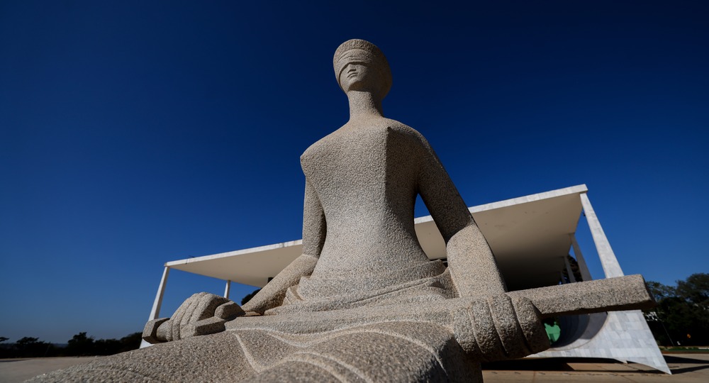 A pedido da PGR, Supremo amplia monitoramento de Jair Bolsonaro e autoriza vistoria em veículos