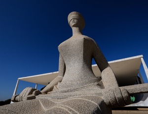 A pedido da PGR, Supremo amplia monitoramento de Jair Bolsonaro e autoriza vistoria em veículos