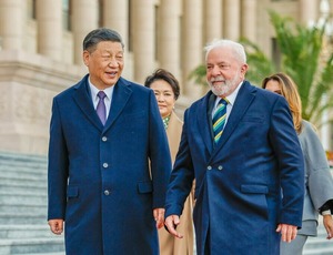 Após Lula acionar reciprocidade, China diz que se juntará ao Brasil