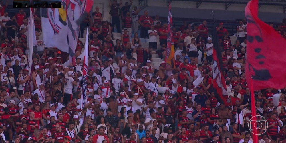 Flamengo domina o Grêmio, mas cede empate no final; Fluminense fica no 0 x 0 com o Santos