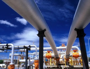 Produções de petróleo e de gás natural alcançam recorde histórico em julho