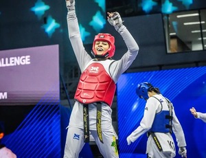 Brasileira supera campeã olímpica e vence Grand Prix de taekwondo