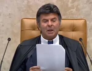 STF e o Indulto de Bolsonaro: Fux Afirma que Crimes Contra a Democracia Não Admitem Anistia