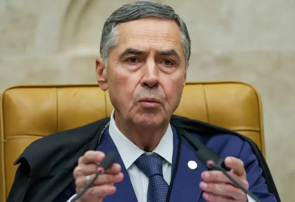 ‘Empurraremos extremismo para a margem da história’, diz Barroso na véspera de julgamento de Bolsonaro