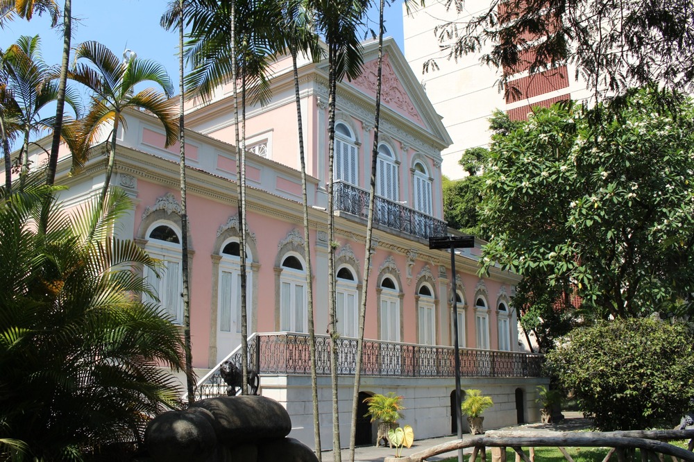 Democracia, soberania e segurança pública são destaques em atividades online e gratuitas da Fundação Casa de Rui Barbosa