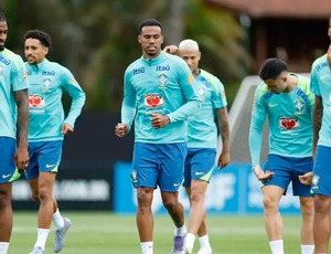 Ancelotti comanda primeira atividade com todos os convocados