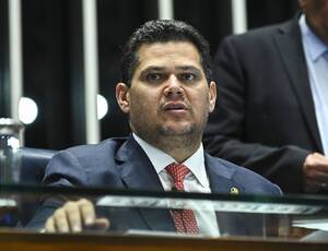 Alcolumbre apresentará proposta de anistia, separando os mandantes dos que foram manipulados