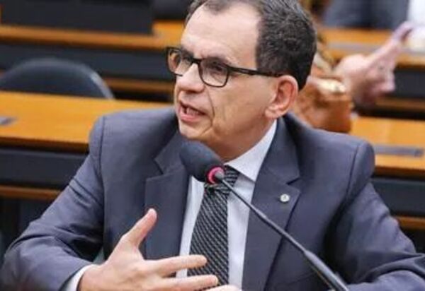 Polícia identifica autor de ameaça contra o deputado Reimont