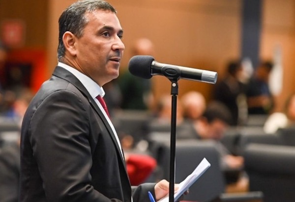 Deputado Renato Machado aprova Projeto que concede prioridade a pescadores e marisqueiras artesanais em todos os exames do Programa Rio Imagem