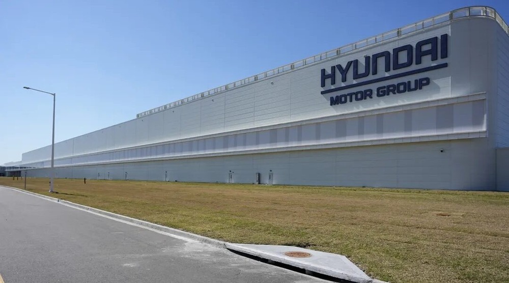 Imigração prende 475 trabalhadores em fábrica da Hyundai nos EUA