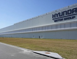 Imigração prende 475 trabalhadores em fábrica da Hyundai nos EUA