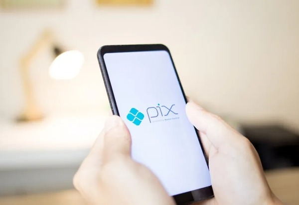 Banco Central limita a R$ 15 mil valor de TED e Pix