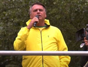 CCJ define que não votará anistia que inclua Jair Bolsonaro