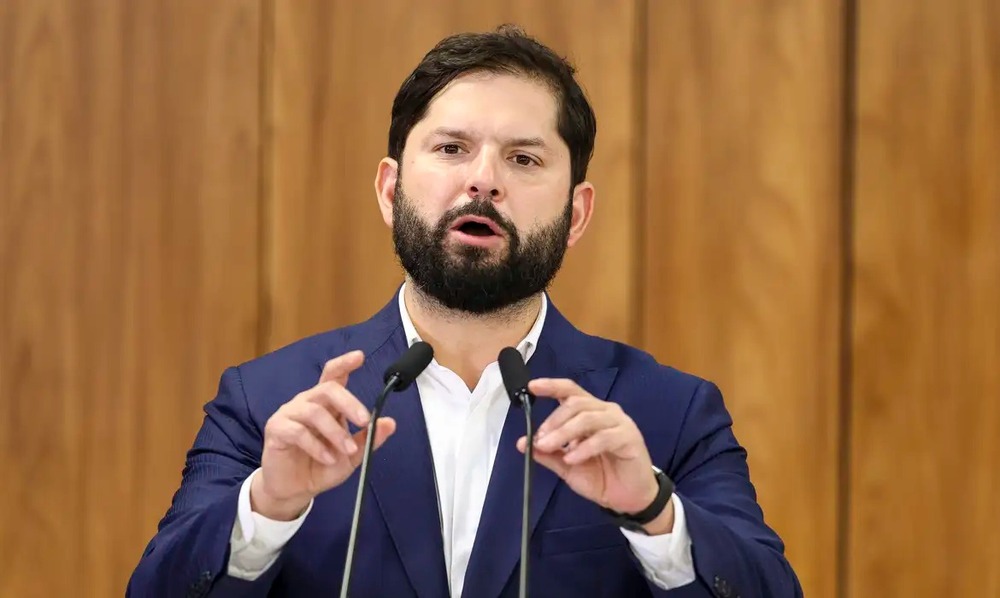 Presidentes de Chile e Colômbia , Boric e Petro se manifestam parabenizando a condenação de Bolsonaro