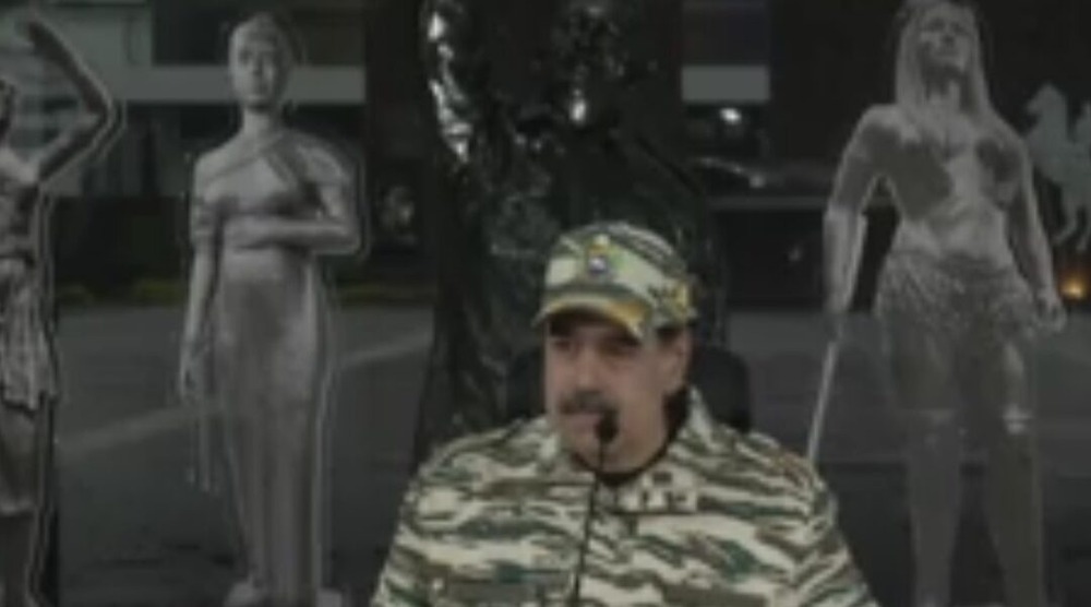 Maduro convoca até civis para aprenderem a atirar contra os EUA