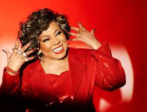 Alcione se apresenta no Teatro Multiplan, em única apresentação