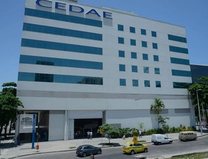 Rio ignora BNDES e gasta R$ 18,7 milhões para privatizar Cedae lucrativa e esquece que Alerj já proíbiu venda da CEDAE no passado, dada em garantia a empréstimo ao banco BNP Paribas